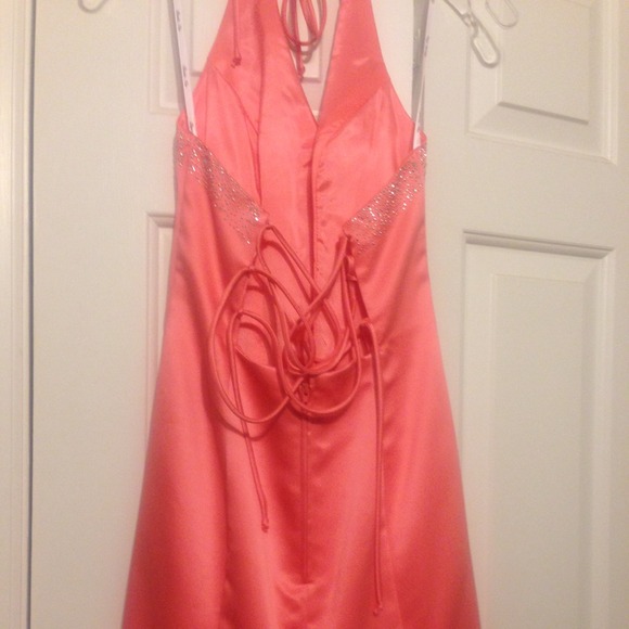 Coral prom dress - Picture 3 of 3