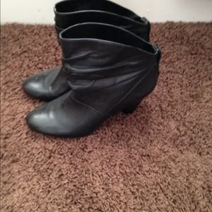 Bcbg boots 8.5