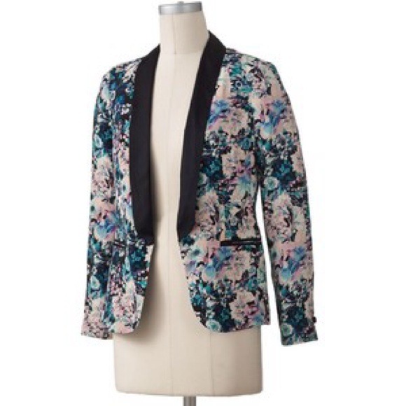Lauren Conrad Jackets & Blazers - Pastel Floral Blazer Size 6