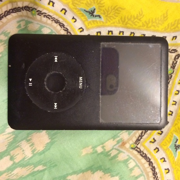 80 GIGABYTE IPOD