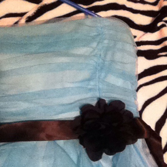 Homecoming/Formal Dress - Picture 2 of 2