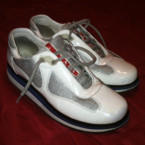 Prada Sneakers 👟👟 - Picture 1 of 4