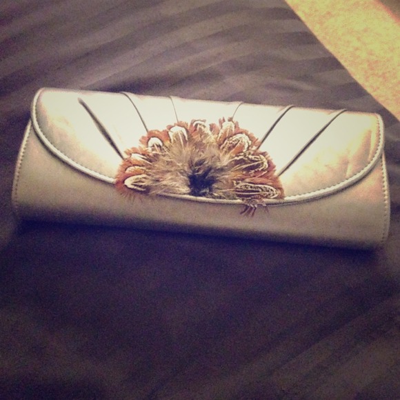 🚫GIFTED IN BUNDLE🚫 💟 clutch