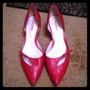 Aldo red leather pointed low heel
