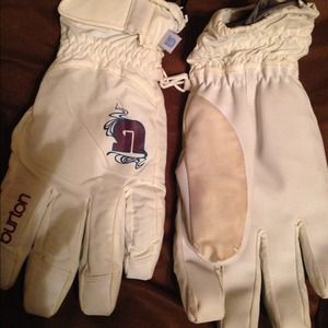 Burton snow boarding gloves