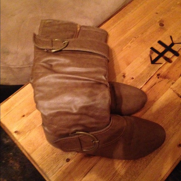 Tan knee high boots for beautiful addict!