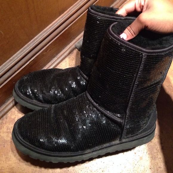 Black glitter uggs