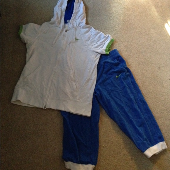 Nike crop outfit