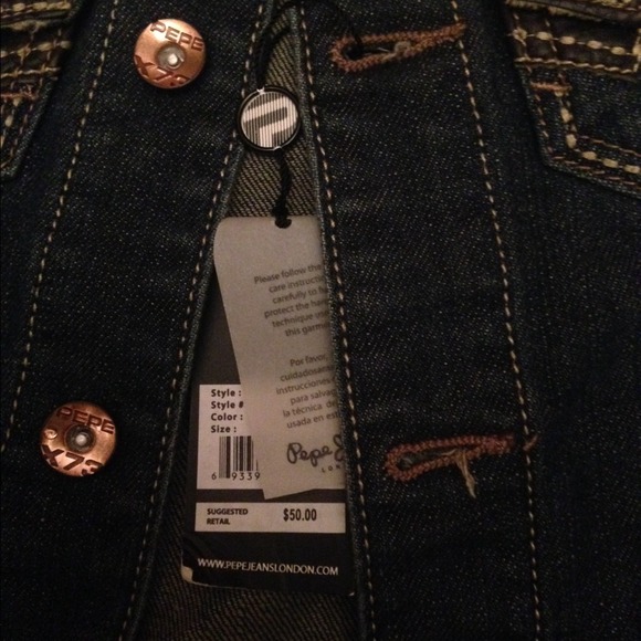NEW Denim Jacket.... - Picture 3 of 4
