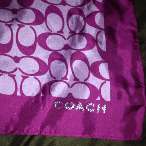 Handkerchief - Picture 2 of 4