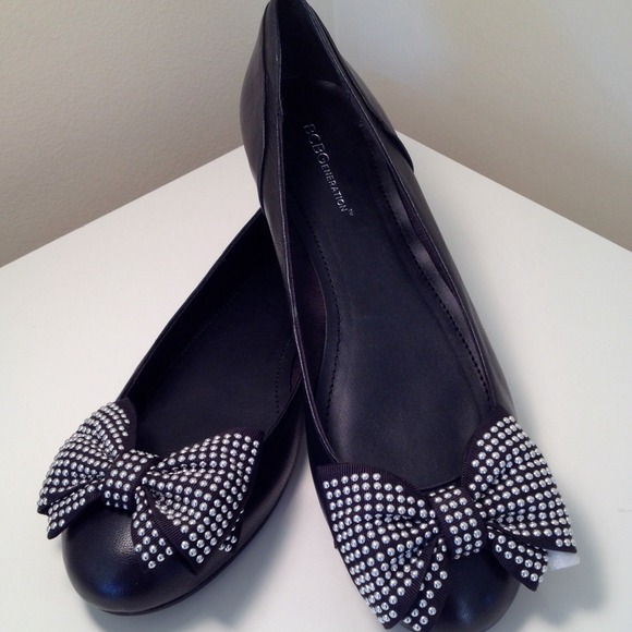 New BCBGeneration flats