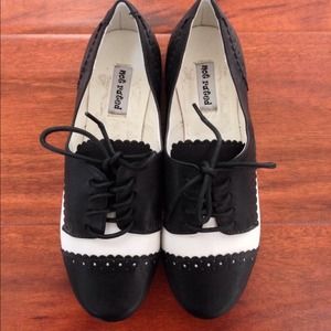 NWOT black and white oxfords 'tuxedo'