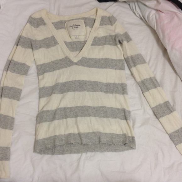 Abercrombie and fitch stripped long sleeve shirt