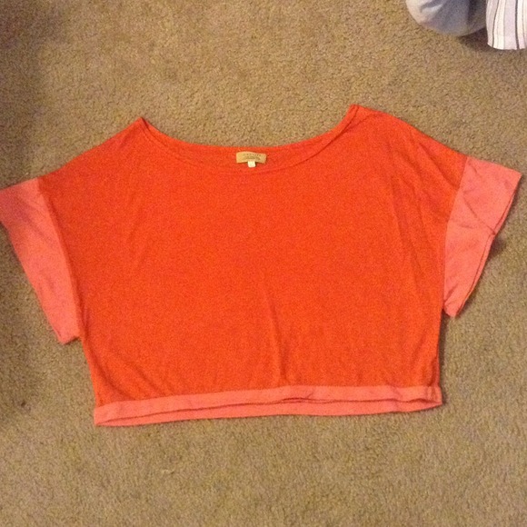 Color block crop top