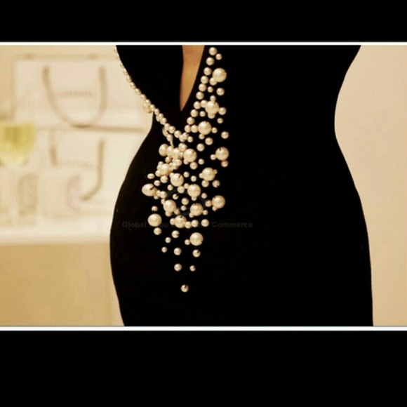 Boat Neck Faux Pearl Beautiful Dress - Picture 3 of 3