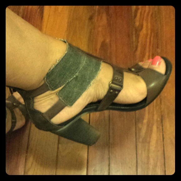 Steve Madden leather & denim strappy sandals - Picture 1 of 3