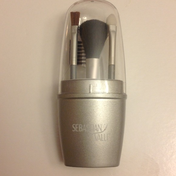 Sebastian Valli Travel Beauty Touch Up Kit
