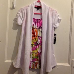 Pretty girls short sleeve shirt