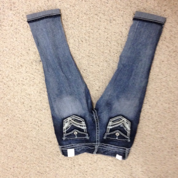 Denim capris - Picture 2 of 2