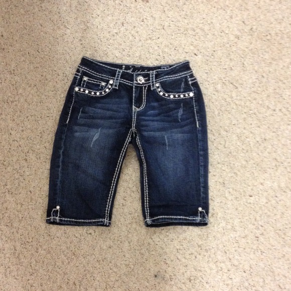 LA IDOL!!! Denim shorts