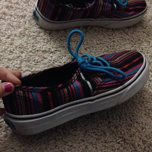 Colorful vans - Picture 2 of 3