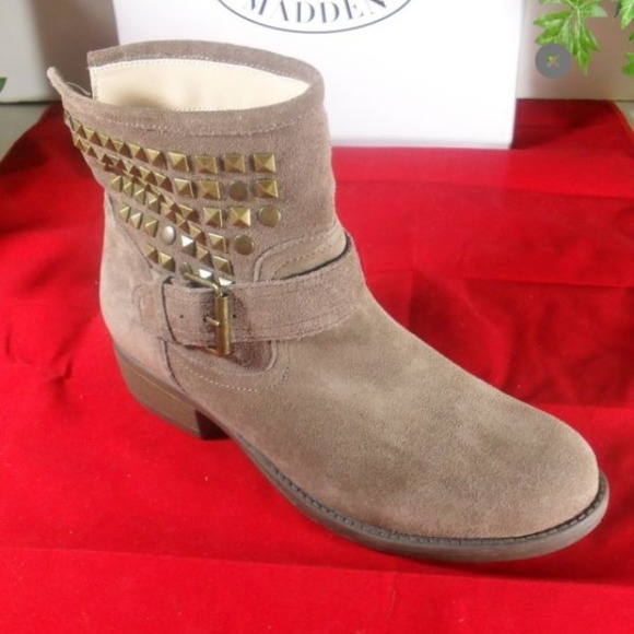 Steve Madden Studded Ankle Boots - Picture 3 of 3