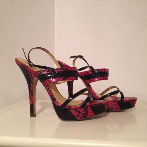 🔴SOLD🔴 - Picture 1 of 3