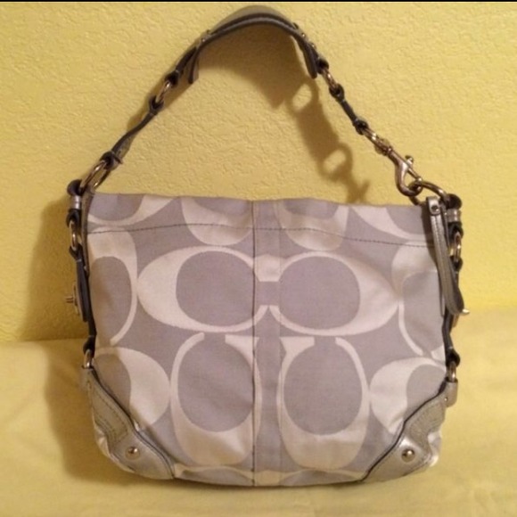 **SOLD** Coach Signature Carly Limited Edition - Picture 2 of 4
