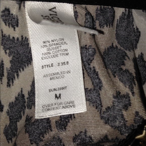 Two pairs of vs never worn nightie bottoms - Picture 3 of 4