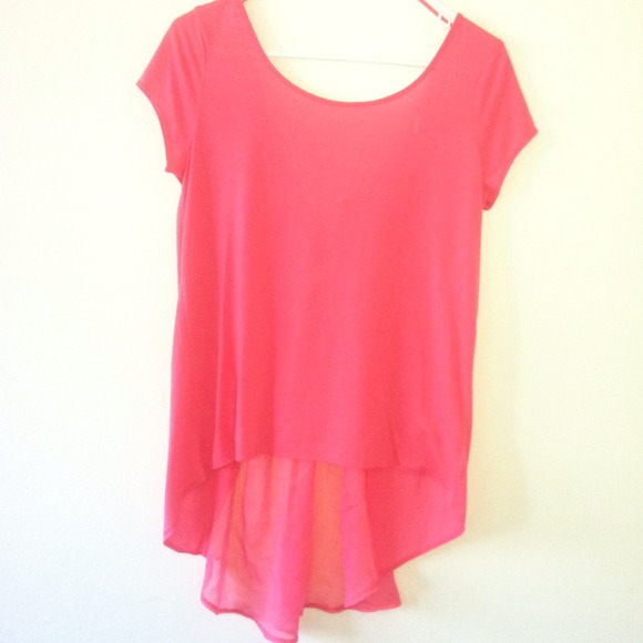 American Eagle top.