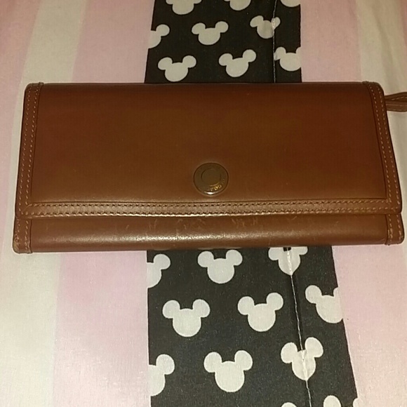 Authentic Coach Wallet - Picture 1 of 4