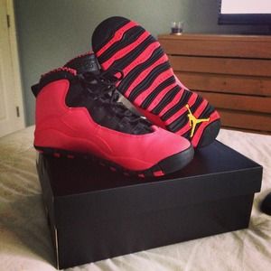 Jordan fusionred 10s size 5y