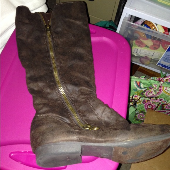 Boots.