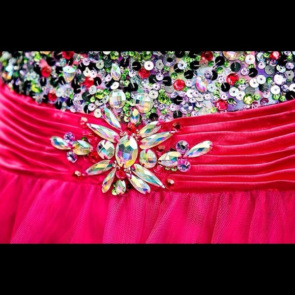 PROM DRESS - Picture 3 of 3