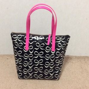 ⛔️⛔️⛔️SOLD⛔️⛔️⛔️Kate spade handbag 100% authentic