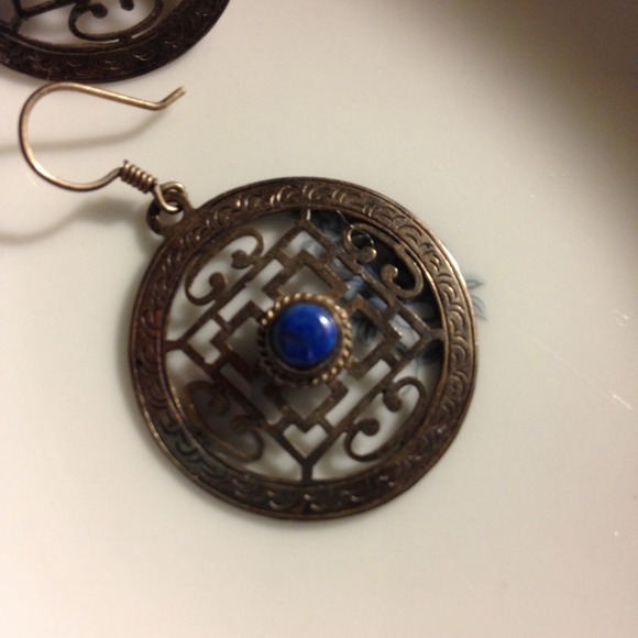 Sterling Silver Tibetan earrings Lapis center - Picture 4 of 4