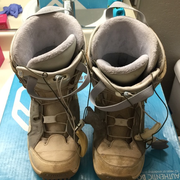 SALOMON VIGIL WOMEN SNOWBOARD BOOTS SIZE 6.5