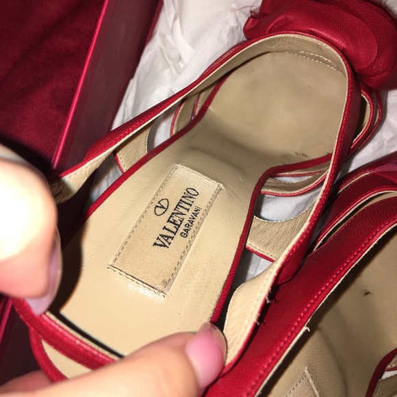Red Leather Valentino Rose Slingback Pumps - Picture 5 of 8