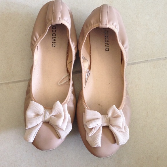 H&M nude bow flats