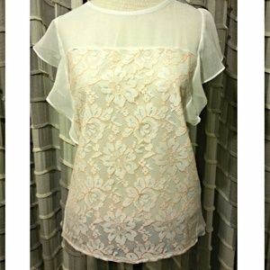 BUNDLED @lisalove602 Floral Top & blue loft ruffle