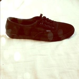 Mark-down!' 🎉🎉Vans authentic lace ups