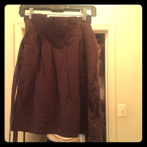 BCBG brown skirt