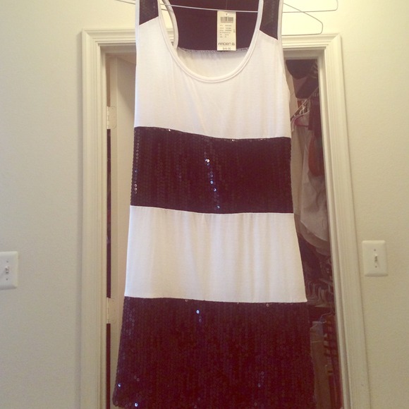 Never worn black and white top or dress