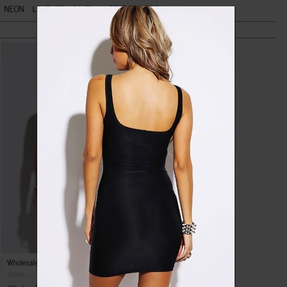 ❌SOLD❌ Cut Out slit Front Mini Dress - Picture 3 of 4