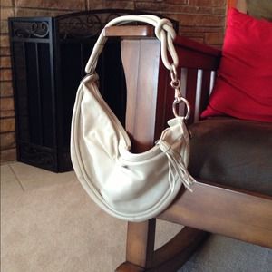 🌀Reduced!!!🌀Soft off-white Fossil handbag