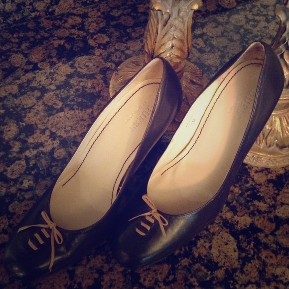 GUESS SHOES👠