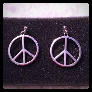 Silver Peace Sign Earrings- brand new!