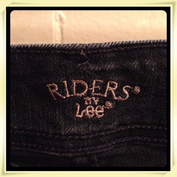 SALE🔥BLACK JEANS - Picture 2 of 4