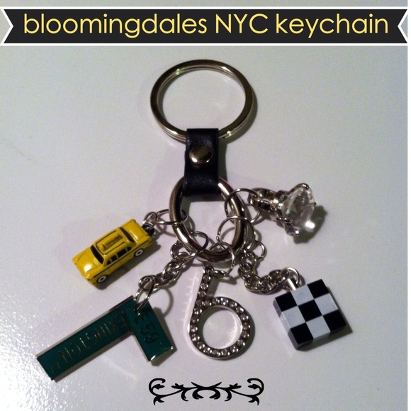 bloomingdales 'New York' Keychain