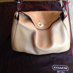 Authentic coach hobo leather handbag w/ duster bag